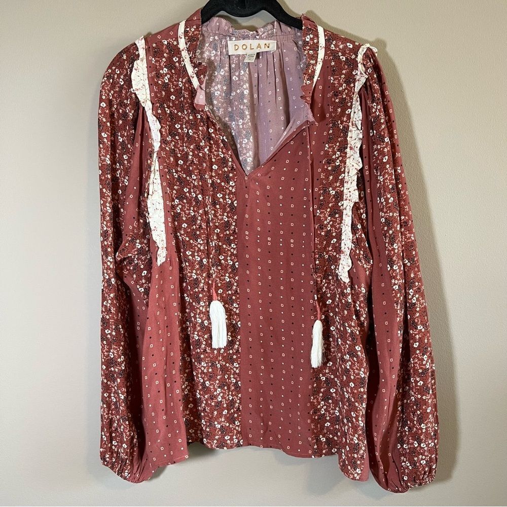 ✨ Anthropologie Dolan Women’s Dusty Pink‎ Floral Tassel Top Medium